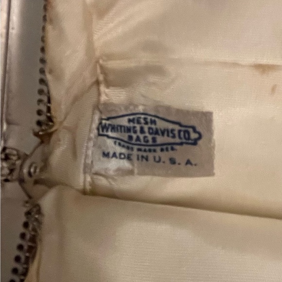 Vintage Clutch Hand Bags circa 1950 and before. - Picture 4 of 14